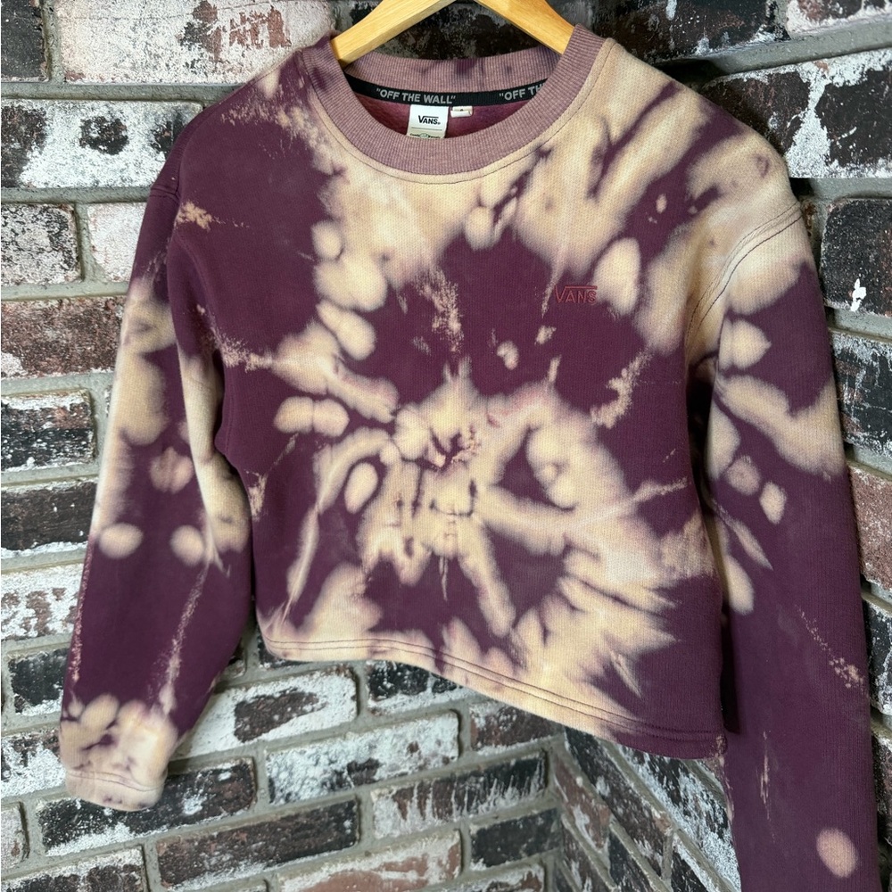 Women’s Vans Comfy Cush Sweats Bleach Spiral Tiedye Cropped Sweatshirt Crewneck